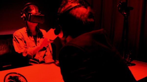 -	الجلسات تناقش مواضيع سرد القصص من خلال الإعلام الجديد والواقع الافتراضي وتوجهات الإعلام الجديد