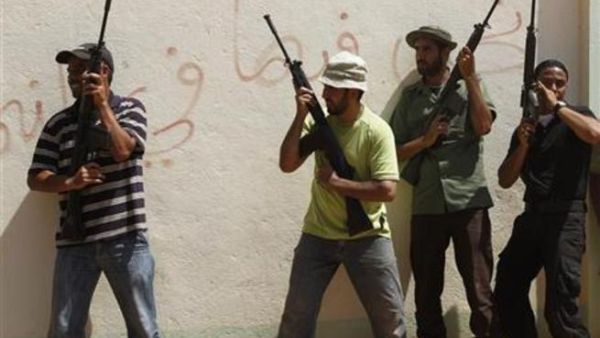 ثوار في بنغازي خلال دورة تدريبية