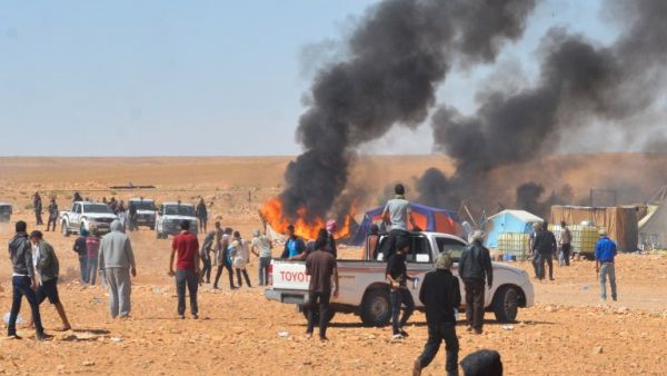 نددت احزاب تونسية ومنها حزبا "النهضة" و"نداء تونس" ومنظمات ونقابات بالهجوم.

