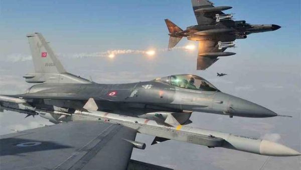 طائرات حربية تركية