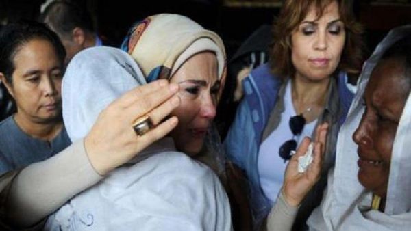 سيدة تركيا الأولى أمينة أردوغان تزور مراكز إيواء لاجئي " الروهينغا" في بنغلادش