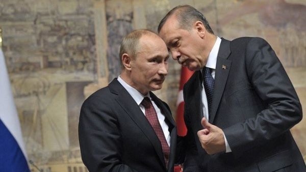 الزعيمان الروسي فلاديمير بوتين والتركي رجب طيب اردوغان