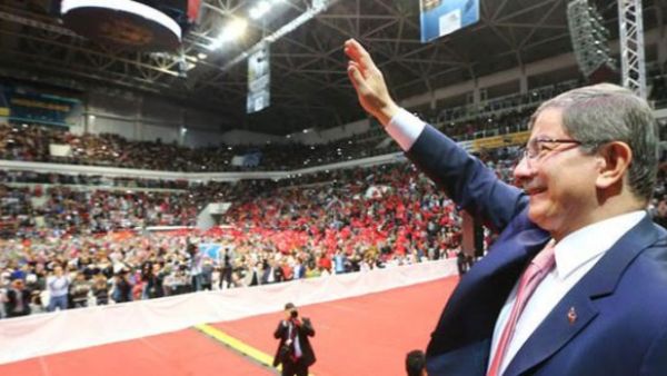 رئيس الوزراء التركي أحمد داوود أوغلو 