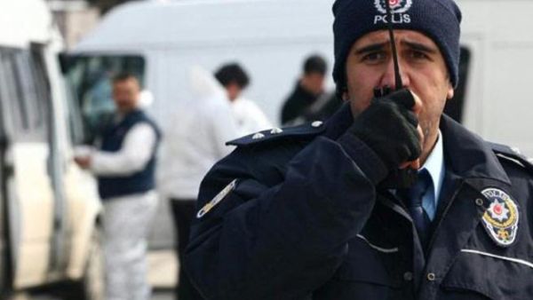 الشرطة نفذت الاعتقالات في مداهمات أثناء الفجر في مدينة اسطنبول واعتقلت 18 شخصا على الاقل