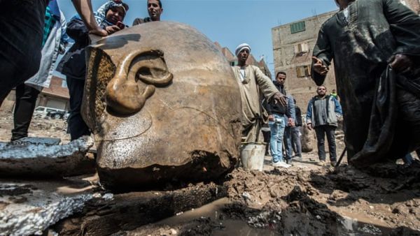 The Egyptian expedition working on the groundwater treatment project at the Kom Ombo Temple in Aswan discovered parts of a statue of King Ramses II. (AFP/ File Photo)