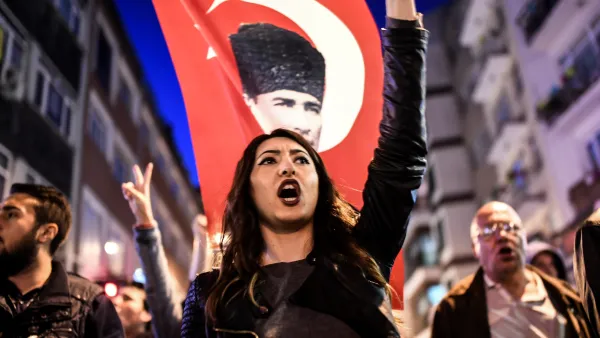 أعلنت اللجنة العليا للانتخابات في تركيا الاثنين فوز أردوغان بولاية رئاسية جديدة 