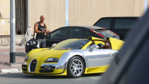 YouTube star Coby Persin took over a friend's Uber account for the day and picked up customers in a Bugatti. (Twitter/Coby Persin)