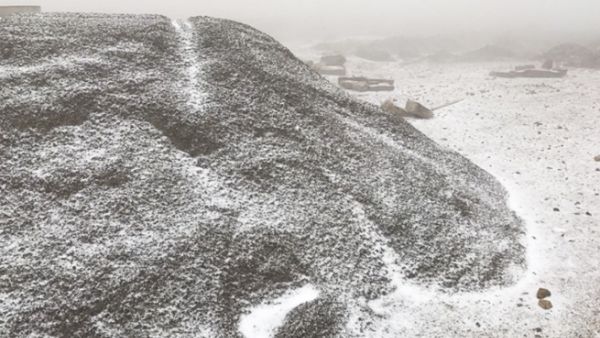 A major dip in temperatures led to a rare dusting of snow in the UAE. (Twitter)
