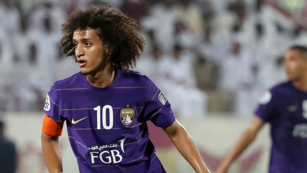 It was a close shave for striker Omar "Amoory" Abdulrahman's curls. (AFP/File)