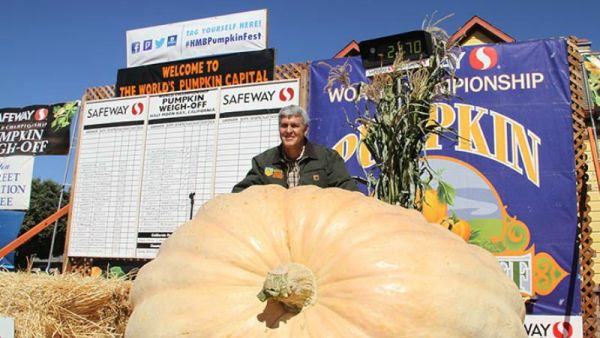 A 2,170-Pound Pumpkin Wins Half Moon Bay Festival. (Twitter)