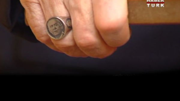 The origins of the ring remain unclear, although some reports in Turkish media have suggested it may have be a wedding present. Strong gift. (Twitter) 