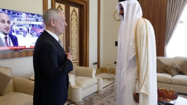 Defense Secretary James Mattis with Qatar's emir Tamim Bin Hamad Al-Thani. (AFP/ File Photo)