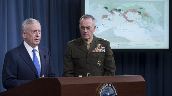 US Secretary of Defense Jim Mattis (L) and Chairman of the Joint Chiefs of Staff Marine General Joseph Dunford hold a press briefing at the Pentagon in Washington, DC, May 19, 2017. (AFP/Saul Loeb)