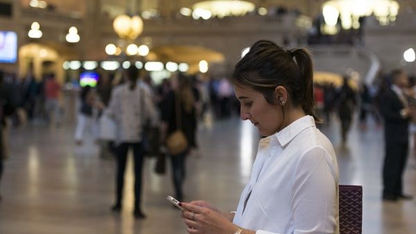 Ericsson is meeting this challenge by introducing the 5G Radio Dot, a small cell radio designed to satisfy the advanced indoor mobile broadband performance requirements demanded by 5G.