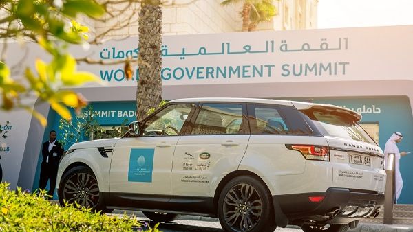 تسلّط الطاير للسيارات الضوء على أولى سياراتها الكهربائية وأيقونة فريدة في عالم السيارات الكهربائية – جاكوار I-PACE.