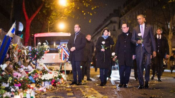 World leaders gather to pay tribute to the victims of the Paris attacks, 2015 (AFP)