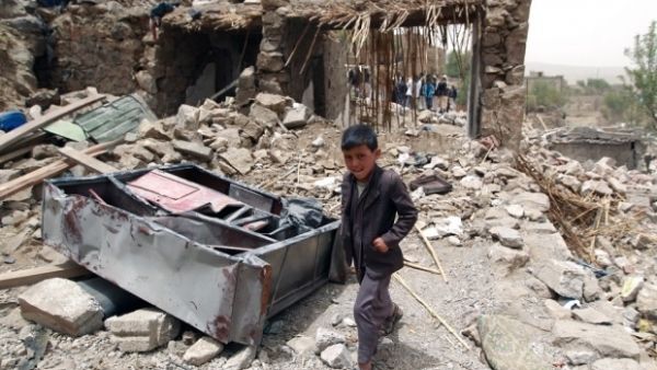 According to U.N., a total of 5558 civilians have been killed and 9,065 others injured in Yemen since March 2015 (AFP/File)