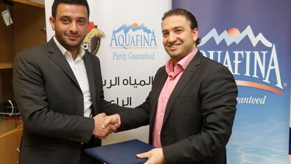 قام بتوقيع الاتفاقية مدير عام الموارد البشرية في يبسي الأردن معتصم سلامة، والأمين العام لاتحاد الكرة سيزار صوبر.