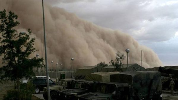 الكويت تشهد اسوأ عاصفة رملية