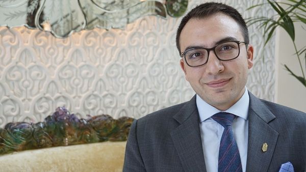 Vartan Zakarian Vartan Zakarian