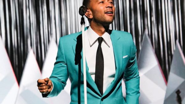 John is not alone in not being able to swim (Source: john legend / Instagram ) 