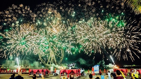 Al Seef, La Mer and The Beach, world-class waterfront destinations by Meraas will simultaneously mark the end of the 23rd edition of Dubai Shopping Festival (DSF) with a spectacular firework show on January 27.