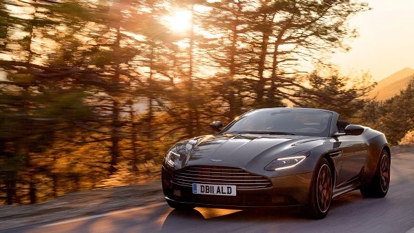 أستون مارتن جنيف 2018 DB11 فولانت. أستون مارتن جنيف 2018 DB11 فولانت.