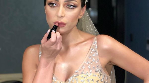 Reem Al Baroudi wore a wedding dress as a surprise closing for one of the fashion shows held in Cairo.(Source: abdallahelrifaimakeup - Instagram)