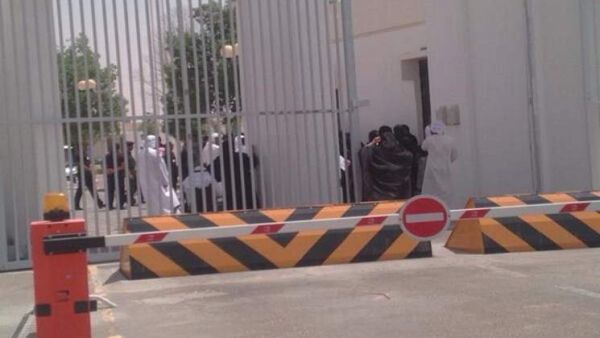 تعاني من ظروف شاقة داخل المعتقل في غرفة لم تذهب للمسجد ولم يدخل لها الهواء منذ عام 