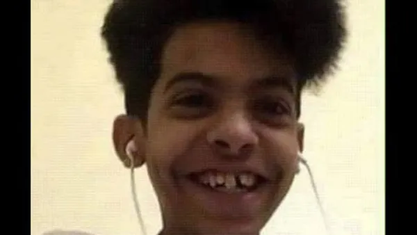 الشاب الكوميدي المعروف بلقب "أبو سن"