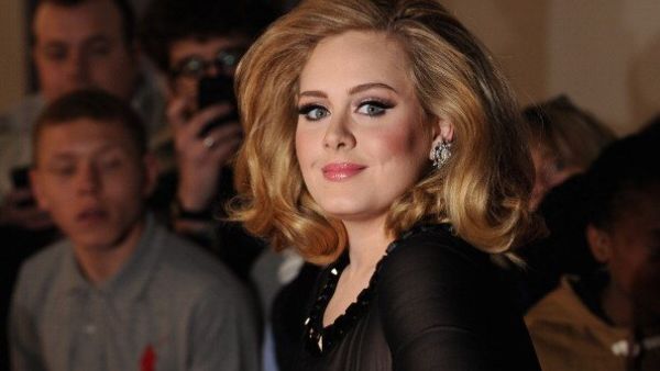 النجمة العالمية أديل