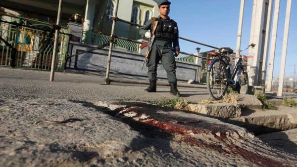 مقتل 3 أشخاص هاجموا مسجداً في كابول