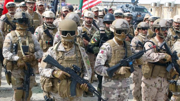 There are around 96,000 stateless people in Kuwait. Pictured: U.S. and Kuwaiti Troops. (AFP/File)