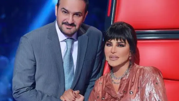 النجمة الإماراتية أحلام ملكة الأناقة في برنامج "ذا فويس