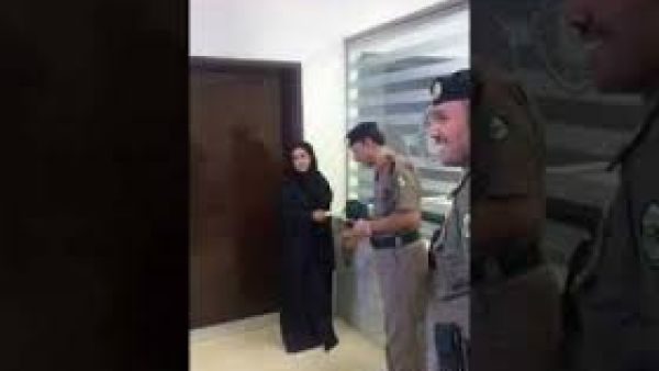 "أحلام الثنيان" أول سعودية تحصل على رخصة القيادة