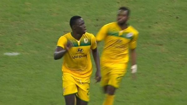 بوبا يحتفل بهدفه