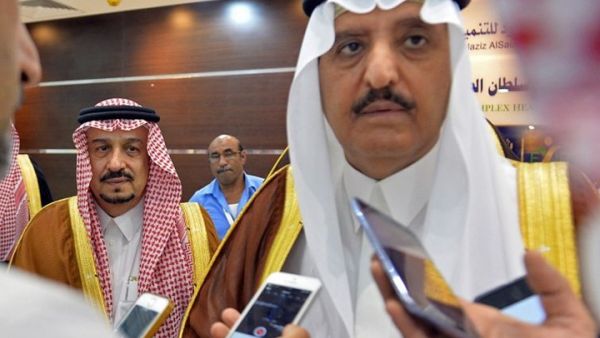 المغرد مجتهد يكشف انضمام أميرين للأمير أحمد بالمنفى الاختياري