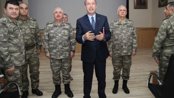 أكار أكد أن الدولة التركية مصممة بكل قوة على إنهاء الإرهاب أينما كان