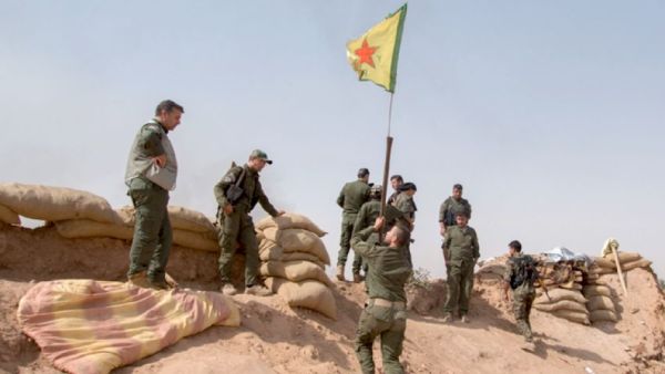 بومبيو: تركيا تعهّدت "حماية" المقاتلين الأكراد في سوريا

بومبيو: تركيا تعهّدت "حماية" المقاتلين الأكراد في سوريا