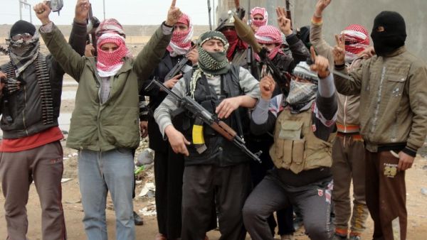 Iraqi PM Nouri al-Maliki urged all Al Qaeda and other militants in the city of Fallujah to surrender. (AFP)