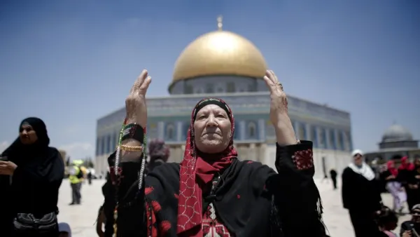 إسرائيل تتهم دولا عربية بتهديد مديرة اليونيسكو بالقتل
