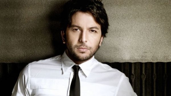 مغنٍّ تركي في أحد البرامج: أين أنت أيها المسلمون؟!