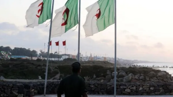 3 أقمار صناعية جزائرية بنجاح من الهند