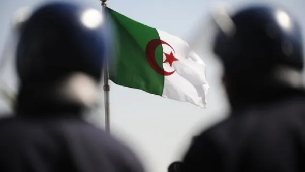  القوات الجزائرية عثرت على قائمة بأسماء أشخاص تونسيين، يخشى أن المجموعة كانت بصدد الإعداد لاغتيالهم
