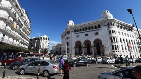 وزير الشؤون الدينية الجزائري: أغلقنا أماكن عبادة غير مرخصة وليس كنائس
