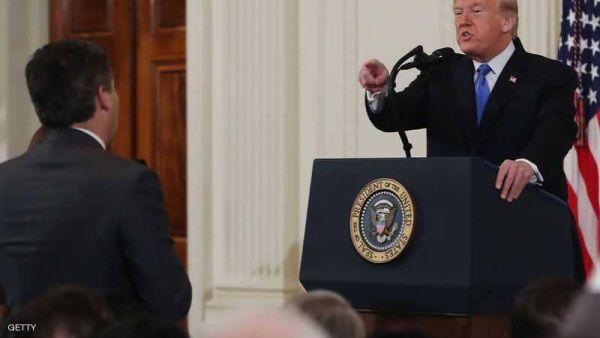 أكوستا اشتبك مرارا مع ترامب
