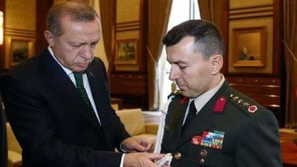 كيف شك مساعد أردوغان بكشفه خيانته قبل 14يوما من الانقلاب ؟