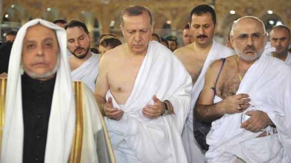 اردوغان معتمرا..