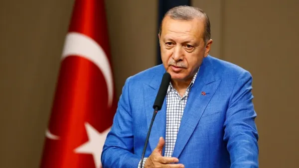 أردوغان يتوعد بمحاسبة الذين يستهدفون الليرة