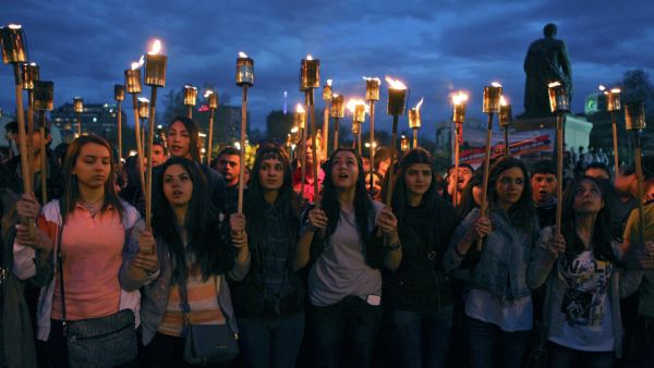 تشهد العاصمة الأرمينية يريفان منذ 13 أبريل، احتجاجات عارمة للمعارضة